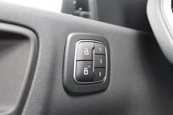 Ford Kuga 2.5 PHEV ST-Line X | Facelift | Trekhaak | AGR | Led | Head-up | B&O