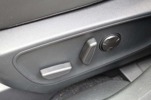 Ford Kuga 2.5 PHEV ST-Line X | Facelift | Trekhaak | AGR | Led | Head-up | B&O