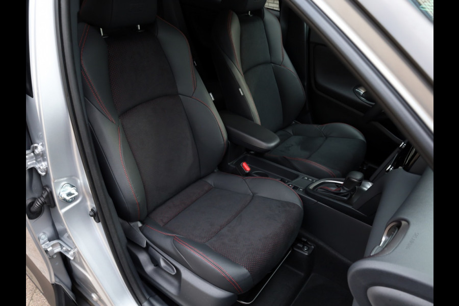 Toyota Yaris Cross 1.5 Hyb 130 GR Sport | Nieuw | Bi-Tone | El. Achterklep