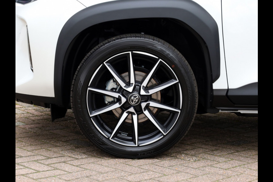 Toyota Yaris Cross 1.5 Hyb 130 GR Sport | Nieuw | Half Leder/Alcantara | Dodehoek