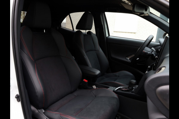 Toyota Yaris Cross 1.5 Hyb 130 GR Sport | Nieuw | Half Leder/Alcantara | Dodehoek