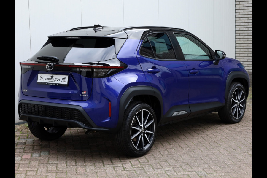Toyota Yaris Cross 1.5 Hyb 130 GR Sport | Nieuw | Bi-Tone | Stoel/Stuurwielverwarmi Toyota Yaris Cross 1.5 Hyb 130 GR Sport | Nieuw | Bi-Tone | Stoel/Stuurwielverwarmi
