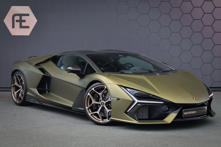 Lamborghini Revuelto | LIFT | CARBON IN & EXTERIEUR | PASSENGER DISPLAY | ADAPTIVE CRUISE | APPLE CARPLAY | SONUS FABER SOUND | PARKING PACK | HEADLA Lamborghini Revuelto | LIFT | CARBON IN & EXTERIEUR | PASSENGER DISPLAY | ADAPTIVE CRUISE | APPLE CARPLAY | SONUS FABER SOUND | PARKING PACK | HEADLA