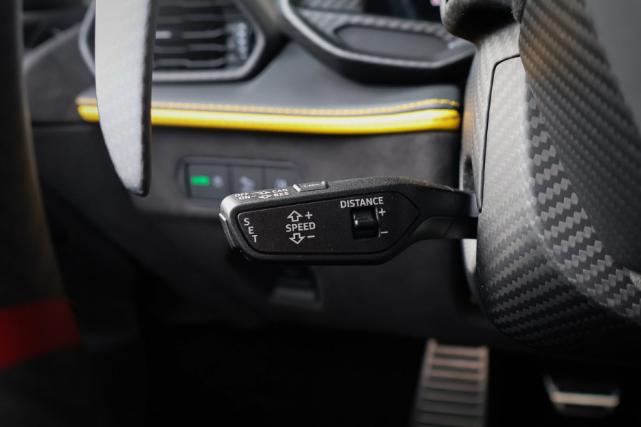Lamborghini Revuelto | LIFT | CARBON IN & EXTERIEUR | PASSENGER DISPLAY | ADAPTIVE CRUISE | APPLE CARPLAY | SONUS FABER SOUND | PARKING PACK | HEADLA Lamborghini Revuelto | LIFT | CARBON IN & EXTERIEUR | PASSENGER DISPLAY | ADAPTIVE CRUISE | APPLE CARPLAY | SONUS FABER SOUND | PARKING PACK | HEADLA