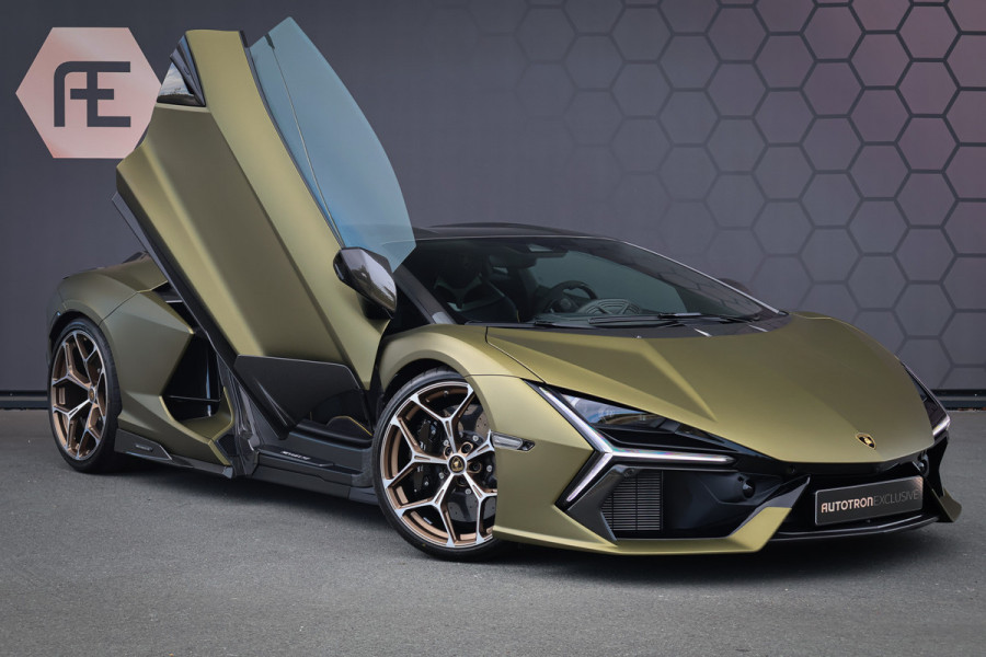 Lamborghini Revuelto | LIFT | CARBON IN & EXTERIEUR | PASSENGER DISPLAY | ADAPTIVE CRUISE | APPLE CARPLAY | SONUS FABER SOUND | PARKING PACK | HEADLA Lamborghini Revuelto | LIFT | CARBON IN & EXTERIEUR | PASSENGER DISPLAY | ADAPTIVE CRUISE | APPLE CARPLAY | SONUS FABER SOUND | PARKING PACK | HEADLA