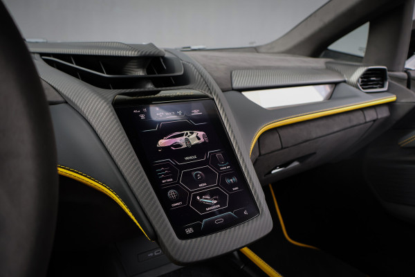 Lamborghini Revuelto | LIFT | CARBON IN & EXTERIEUR | PASSENGER DISPLAY | ADAPTIVE CRUISE | APPLE CARPLAY | SONUS FABER SOUND | PARKING PACK | HEADLA Lamborghini Revuelto | LIFT | CARBON IN & EXTERIEUR | PASSENGER DISPLAY | ADAPTIVE CRUISE | APPLE CARPLAY | SONUS FABER SOUND | PARKING PACK | HEADLA