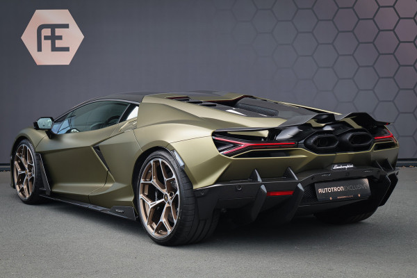 Lamborghini Revuelto | LIFT | CARBON IN & EXTERIEUR | PASSENGER DISPLAY | ADAPTIVE CRUISE | APPLE CARPLAY | SONUS FABER SOUND | PARKING PACK | HEADLA Lamborghini Revuelto | LIFT | CARBON IN & EXTERIEUR | PASSENGER DISPLAY | ADAPTIVE CRUISE | APPLE CARPLAY | SONUS FABER SOUND | PARKING PACK | HEADLA