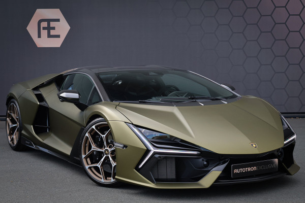 Lamborghini Revuelto | LIFT | CARBON IN & EXTERIEUR | PASSENGER DISPLAY | ADAPTIVE CRUISE | APPLE CARPLAY | SONUS FABER SOUND | PARKING PACK | HEADLA Lamborghini Revuelto | LIFT | CARBON IN & EXTERIEUR | PASSENGER DISPLAY | ADAPTIVE CRUISE | APPLE CARPLAY | SONUS FABER SOUND | PARKING PACK | HEADLA