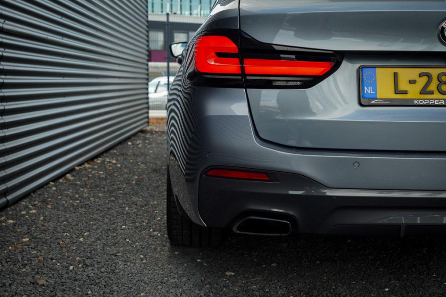 BMW 5 Serie Touring 530i High Executive / M-Pakket / Pano / HUD / Trekhaak / Incl BTW / Laser