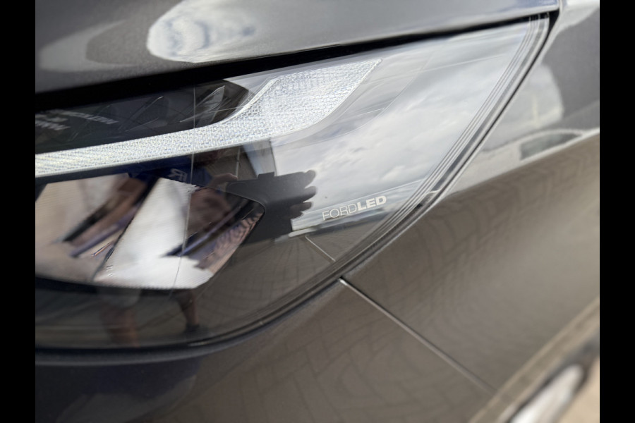 Ford Transit Custom 320 2.0 TDCI 136 PK EURO 6 L2H1 Stoelverwarming/CarPlay/achteruitrijcamera