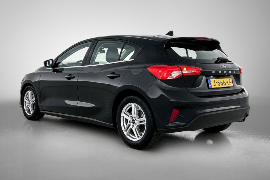 Ford Focus 1.0 EcoBoost Hybrid Edition Business (CAMERA, NAVIGATIE, CARPLAY, CAMERA, CLIMA, 1e EIGENAAR, DEALER ONDERHOUDEN) Ford Focus 1.0 EcoBoost Hybrid Edition Business (CAMERA, NAVIGATIE, CARPLAY, CAMERA, CLIMA, 1e EIGENAAR, DEALER ONDERHOUDEN)