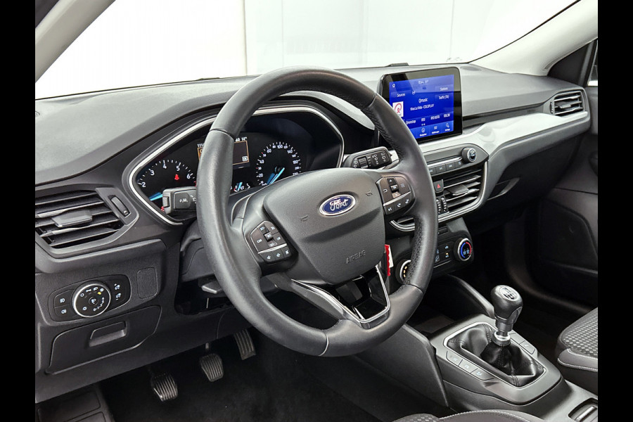 Ford Focus 1.0 EcoBoost Hybrid Edition Business (CAMERA, NAVIGATIE, CARPLAY, CAMERA, CLIMA, 1e EIGENAAR, DEALER ONDERHOUDEN) Ford Focus 1.0 EcoBoost Hybrid Edition Business (CAMERA, NAVIGATIE, CARPLAY, CAMERA, CLIMA, 1e EIGENAAR, DEALER ONDERHOUDEN)