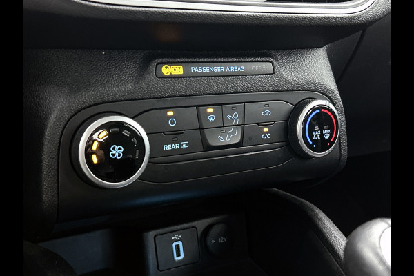 Ford Focus 1.0 EcoBoost Hybrid Edition Business (CAMERA, NAVIGATIE, CARPLAY, CAMERA, CLIMA, 1e EIGENAAR, DEALER ONDERHOUDEN) Ford Focus 1.0 EcoBoost Hybrid Edition Business (CAMERA, NAVIGATIE, CARPLAY, CAMERA, CLIMA, 1e EIGENAAR, DEALER ONDERHOUDEN)