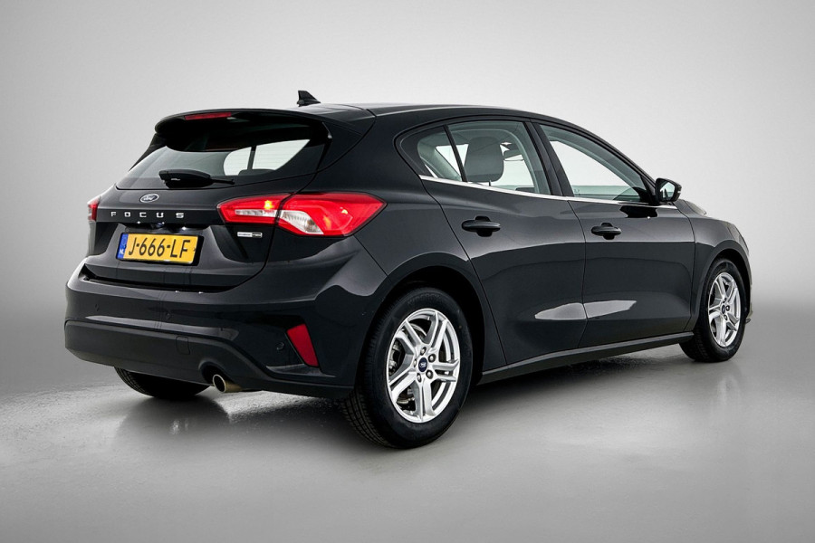 Ford Focus 1.0 EcoBoost Hybrid Edition Business (CAMERA, NAVIGATIE, CARPLAY, CAMERA, CLIMA, 1e EIGENAAR, DEALER ONDERHOUDEN) Ford Focus 1.0 EcoBoost Hybrid Edition Business (CAMERA, NAVIGATIE, CARPLAY, CAMERA, CLIMA, 1e EIGENAAR, DEALER ONDERHOUDEN)