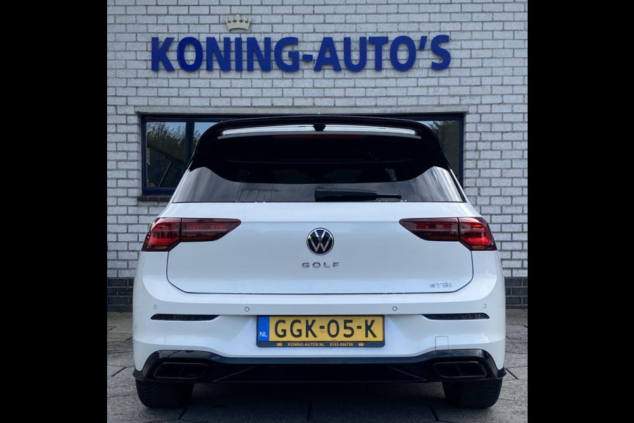Volkswagen Golf 1.5 eTSI R-Line/ Virtual CP/ Pano/ IQ-light/ Sfeer/Cam/19"/Keyless Volkswagen Golf 1.5 eTSI R-Line/ Virtual CP/ Pano/ IQ-light/ Sfeer/Cam/19"/Keyless