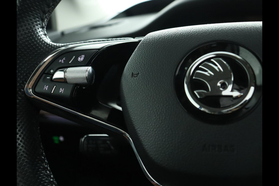 Škoda ENYAQ iV 60|Pano|Leder|Trekhaak|Warmtepomp|ACC|Camera|Head-Up Display Škoda ENYAQ iV 60|Pano|Leder|Trekhaak|Warmtepomp|ACC|Camera|Head-Up Display