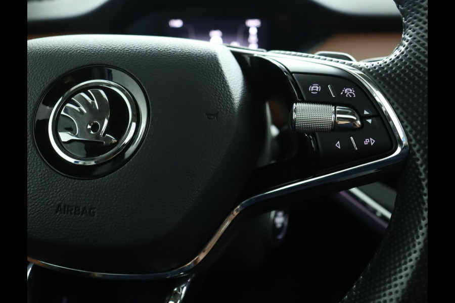Škoda ENYAQ iV 60|Pano|Leder|Trekhaak|Warmtepomp|ACC|Camera|Head-Up Display Škoda ENYAQ iV 60|Pano|Leder|Trekhaak|Warmtepomp|ACC|Camera|Head-Up Display