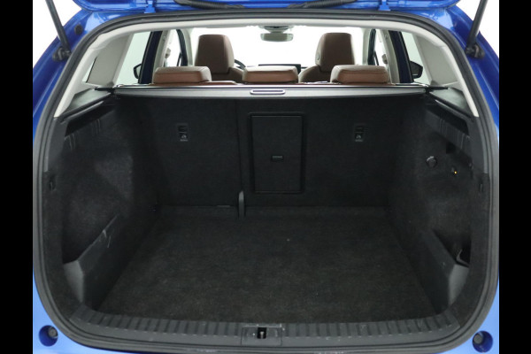 Škoda ENYAQ iV 60|Pano|Leder|Trekhaak|Warmtepomp|ACC|Camera|Head-Up Display Škoda ENYAQ iV 60|Pano|Leder|Trekhaak|Warmtepomp|ACC|Camera|Head-Up Display