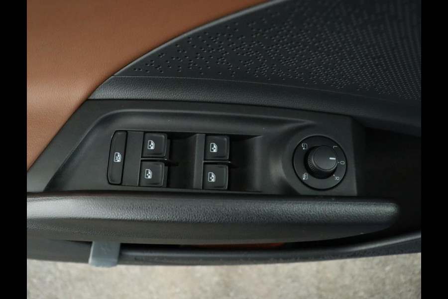 Škoda ENYAQ iV 60|Pano|Leder|Trekhaak|Warmtepomp|ACC|Camera|Head-Up Display Škoda ENYAQ iV 60|Pano|Leder|Trekhaak|Warmtepomp|ACC|Camera|Head-Up Display