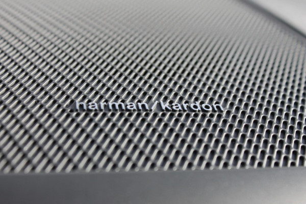 Volvo XC60 2.0 T6 Plug-in hybrid AWD Plus Dark Adaptieve cruise control / Panoramisch schuif-kanteldak / Lederen bekleding / 19" lm velgen / Google infotainment Volvo XC60 2.0 T6 Plug-in hybrid AWD Plus Dark Adaptieve cruise control / Panoramisch schuif-kanteldak / Lederen bekleding / 19" lm velgen / Google infotainment