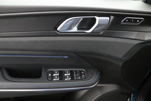 Lynk & Co 01 1.5*PLUG-IN*NAVI*PANO*CAM*ACC*CARPLAY*ECC*LED* Lynk & Co 01 1.5*PLUG-IN*NAVI*PANO*CAM*ACC*CARPLAY*ECC*LED*