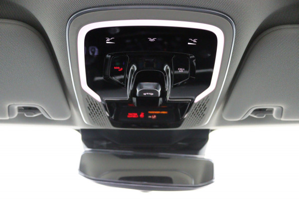 Lynk & Co 01 1.5*PLUG-IN*NAVI*PANO*CAM*ACC*CARPLAY*ECC*LED* Lynk & Co 01 1.5*PLUG-IN*NAVI*PANO*CAM*ACC*CARPLAY*ECC*LED*