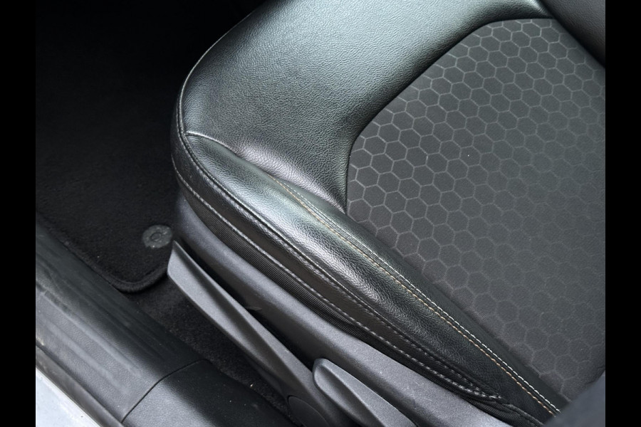 Jeep Compass 1.4 MultiAir Longitude Cruise Lane Assist Camera DAB+ Leer/Stof 17''LM Trekhaak