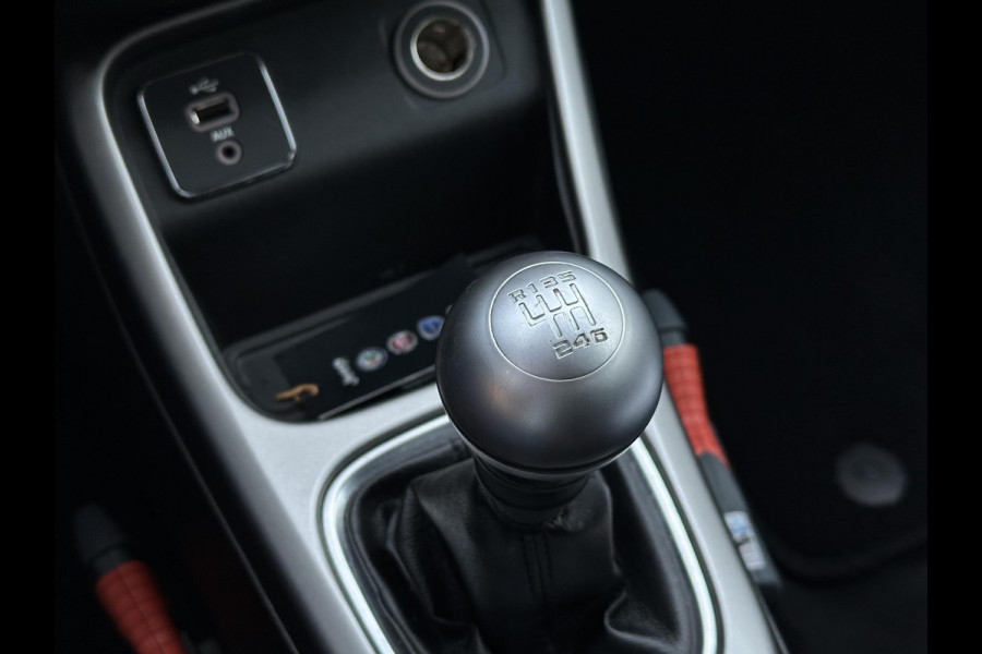 Jeep Compass 1.4 MultiAir Longitude Cruise Lane Assist Camera DAB+ Leer/Stof 17''LM Trekhaak