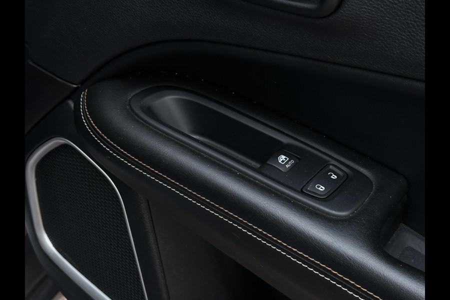 Jeep Compass 1.4 MultiAir Longitude Cruise Lane Assist Camera DAB+ Leer/Stof 17''LM Trekhaak