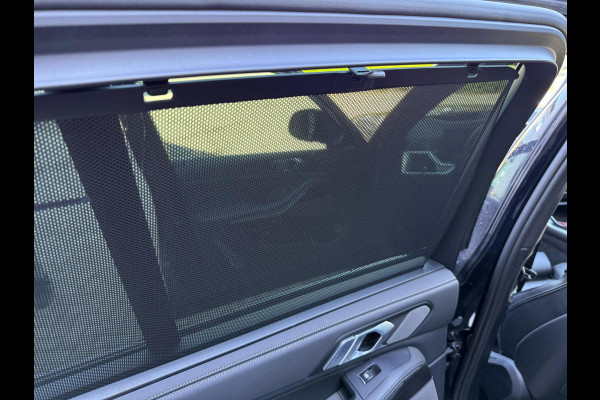 BMW X5 xDrive50e| M PACK PRO| Carbon zwart|22inch performance velg.