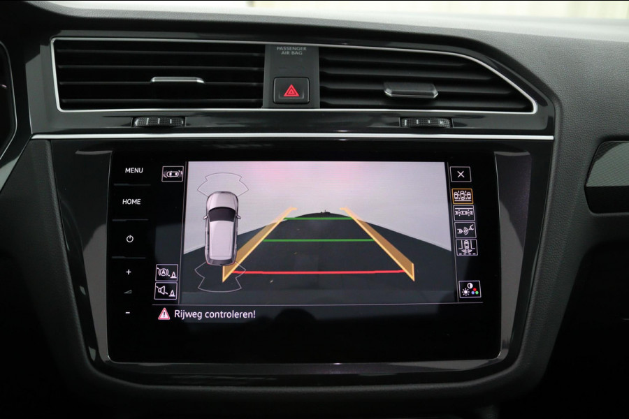 Volkswagen Tiguan 1.5 TSI Business R-LINE*CAM*ACC*HAAK*CARPLAY*NAVI* Volkswagen Tiguan 1.5 TSI Business R-LINE*CAM*ACC*HAAK*CARPLAY*NAVI*