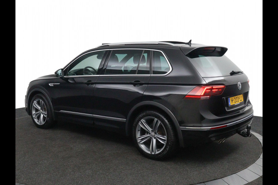 Volkswagen Tiguan 1.5 TSI Business R-LINE*CAM*ACC*HAAK*CARPLAY*NAVI* Volkswagen Tiguan 1.5 TSI Business R-LINE*CAM*ACC*HAAK*CARPLAY*NAVI*