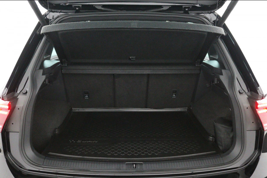 Volkswagen Tiguan 1.5 TSI Business R-LINE*CAM*ACC*HAAK*CARPLAY*NAVI* Volkswagen Tiguan 1.5 TSI Business R-LINE*CAM*ACC*HAAK*CARPLAY*NAVI*