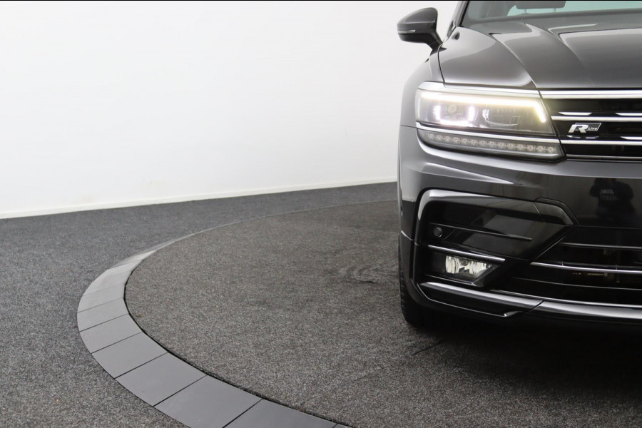 Volkswagen Tiguan 1.5 TSI Business R-LINE*CAM*ACC*HAAK*CARPLAY*NAVI* Volkswagen Tiguan 1.5 TSI Business R-LINE*CAM*ACC*HAAK*CARPLAY*NAVI*