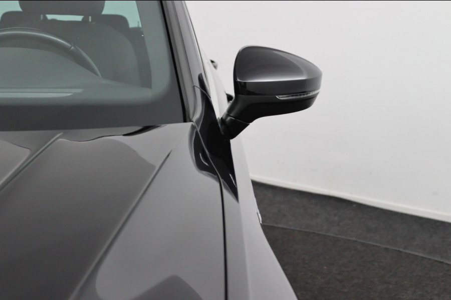 Volkswagen Tiguan 1.5 TSI Business R-LINE*CAM*ACC*HAAK*CARPLAY*NAVI* Volkswagen Tiguan 1.5 TSI Business R-LINE*CAM*ACC*HAAK*CARPLAY*NAVI*