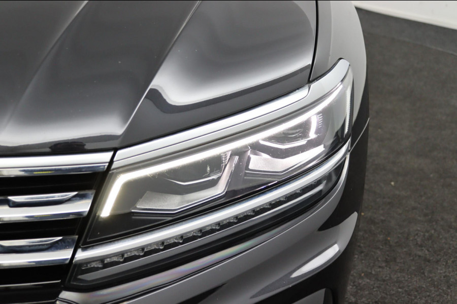 Volkswagen Tiguan 1.5 TSI Business R-LINE*CAM*ACC*HAAK*CARPLAY*NAVI* Volkswagen Tiguan 1.5 TSI Business R-LINE*CAM*ACC*HAAK*CARPLAY*NAVI*