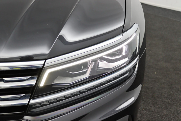 Volkswagen Tiguan 1.5 TSI Business R-LINE*CAM*ACC*HAAK*CARPLAY*NAVI* Volkswagen Tiguan 1.5 TSI Business R-LINE*CAM*ACC*HAAK*CARPLAY*NAVI*
