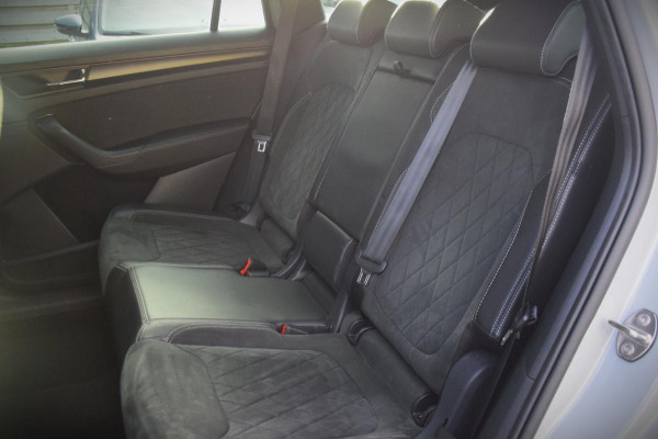Škoda Kodiaq 1.5 TSI Sportline Business + TREKHAAK/PREMIUM AUDIO/KEYLESS/VERWARME VOORSTOELEN