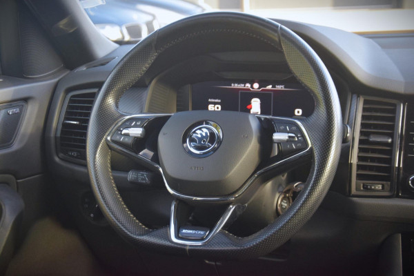 Škoda Kodiaq 1.5 TSI Sportline Business + TREKHAAK/PREMIUM AUDIO/KEYLESS/VERWARME VOORSTOELEN
