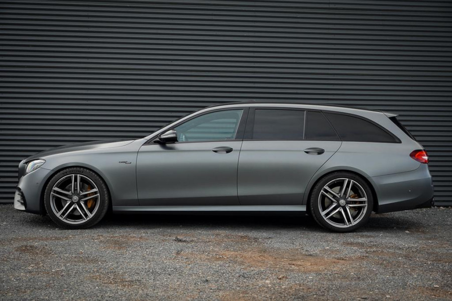 Mercedes-Benz E-Klasse Estate AMG 53 4MATIC / Magno / Schuifdak / Burmester / Trekhaak / Stoelverwarming&ventilatie Mercedes-Benz E-Klasse Estate AMG 53 4MATIC / Magno / Schuifdak / Burmester / Trekhaak / Stoelverwarming&ventilatie