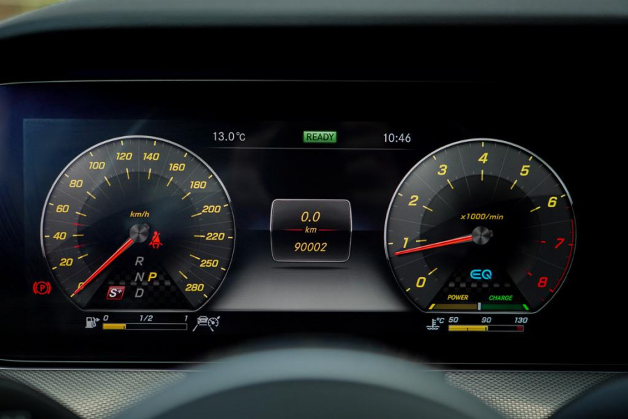 Mercedes-Benz E-Klasse Estate AMG 53 4MATIC / Magno / Schuifdak / Burmester / Trekhaak / Stoelverwarming&ventilatie Mercedes-Benz E-Klasse Estate AMG 53 4MATIC / Magno / Schuifdak / Burmester / Trekhaak / Stoelverwarming&ventilatie