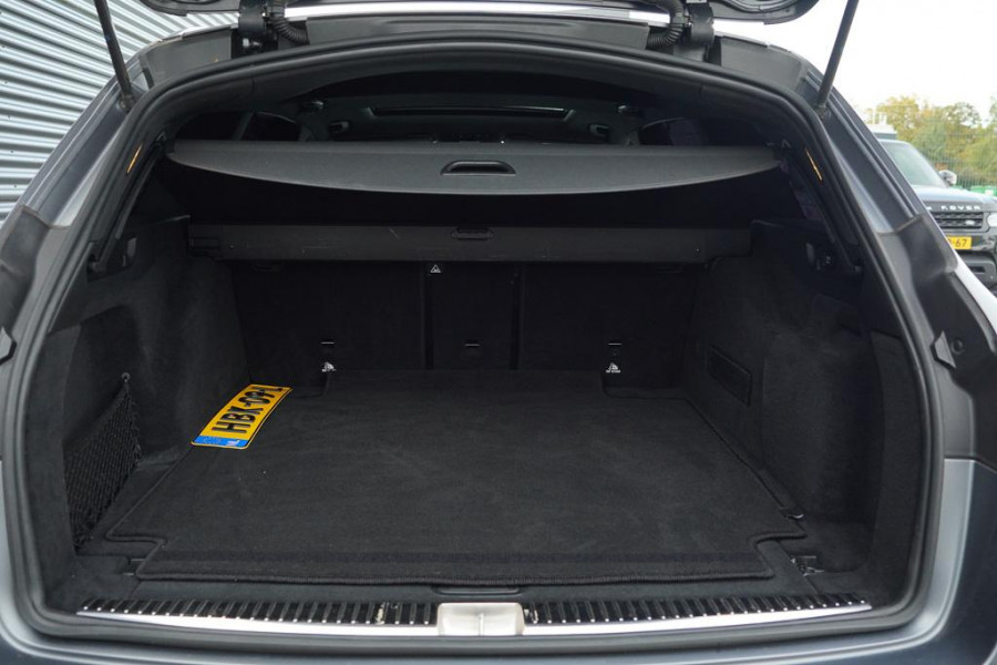 Mercedes-Benz E-Klasse Estate AMG 53 4MATIC / Magno / Schuifdak / Burmester / Trekhaak / Stoelverwarming&ventilatie Mercedes-Benz E-Klasse Estate AMG 53 4MATIC / Magno / Schuifdak / Burmester / Trekhaak / Stoelverwarming&ventilatie
