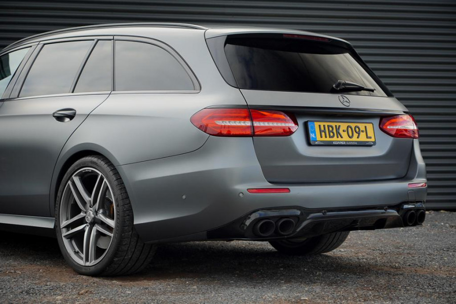 Mercedes-Benz E-Klasse Estate AMG 53 4MATIC / Magno / Schuifdak / Burmester / Trekhaak / Stoelverwarming&ventilatie Mercedes-Benz E-Klasse Estate AMG 53 4MATIC / Magno / Schuifdak / Burmester / Trekhaak / Stoelverwarming&ventilatie