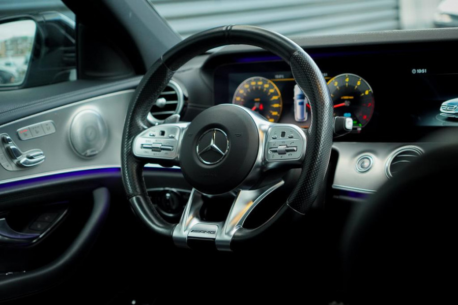 Mercedes-Benz E-Klasse Estate AMG 53 4MATIC / Magno / Schuifdak / Burmester / Trekhaak / Stoelverwarming&ventilatie Mercedes-Benz E-Klasse Estate AMG 53 4MATIC / Magno / Schuifdak / Burmester / Trekhaak / Stoelverwarming&ventilatie