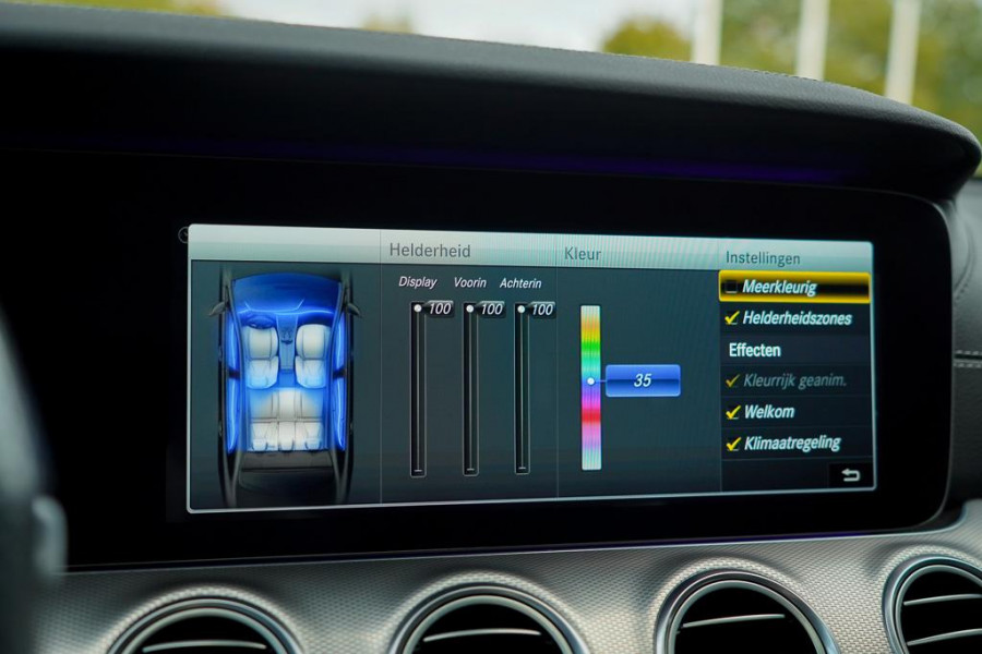 Mercedes-Benz E-Klasse Estate AMG 53 4MATIC / Magno / Schuifdak / Burmester / Trekhaak / Stoelverwarming&ventilatie Mercedes-Benz E-Klasse Estate AMG 53 4MATIC / Magno / Schuifdak / Burmester / Trekhaak / Stoelverwarming&ventilatie