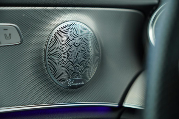 Mercedes-Benz E-Klasse Estate AMG 53 4MATIC / Magno / Schuifdak / Burmester / Trekhaak / Stoelverwarming&ventilatie Mercedes-Benz E-Klasse Estate AMG 53 4MATIC / Magno / Schuifdak / Burmester / Trekhaak / Stoelverwarming&ventilatie