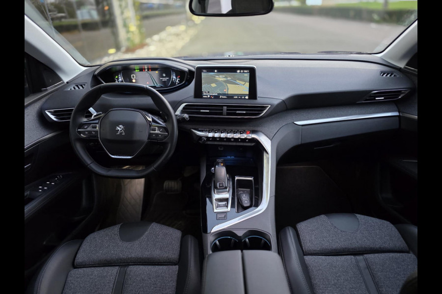 Peugeot 3008 1.2 PureTech Allure |PANO|STOELVER.|TREKHAAK Peugeot 3008 1.2 PureTech Allure |PANO|STOELVER.|TREKHAAK