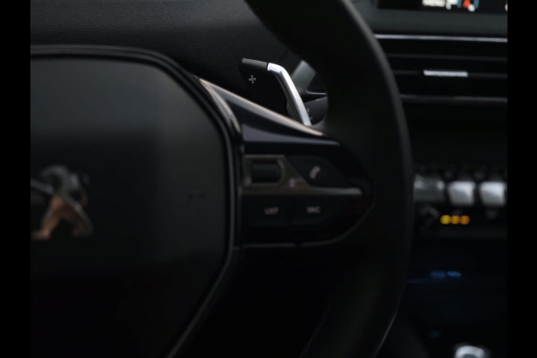 Peugeot 3008 1.2 PureTech Allure |PANO|STOELVER.|TREKHAAK Peugeot 3008 1.2 PureTech Allure |PANO|STOELVER.|TREKHAAK