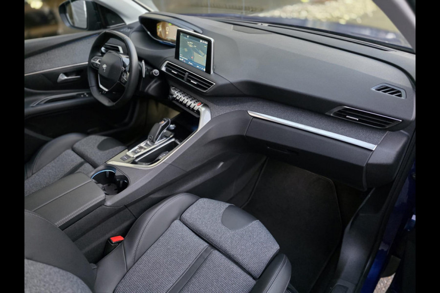 Peugeot 3008 1.2 PureTech Allure |PANO|STOELVER.|TREKHAAK Peugeot 3008 1.2 PureTech Allure |PANO|STOELVER.|TREKHAAK