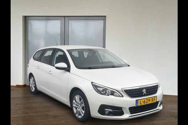 Peugeot 308 SW 1.2 *110PK*ECC*NAVI*CAM*HAAK*CRUISE*CARPLAY*